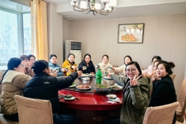 3.8 Ů(ji)옷​